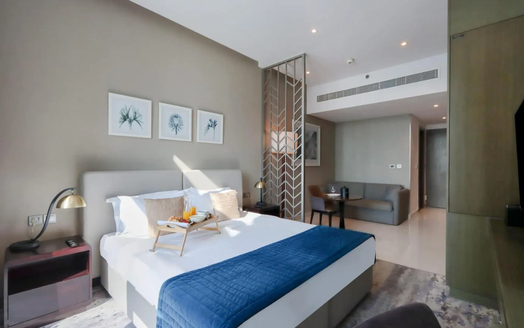 Livbnb - Classy Studio W Panoramic Dubai Canal Vie