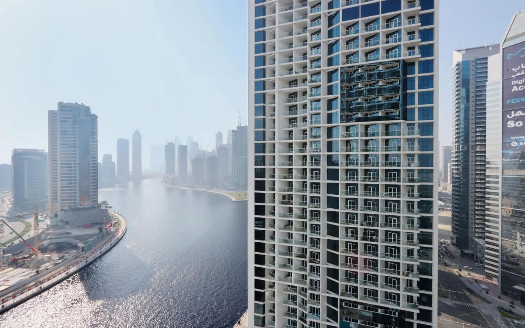 Livbnb - Classy Studio W Panoramic Dubai Canal Vie